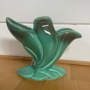 MCM, Vintage, Beauceware Pottery 488, Blue-Green Vase. Late 1950’s